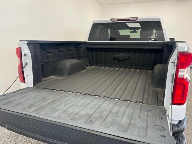 Photo of 2019 White Chevrolet Silverado 1500