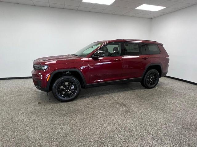 Photo of 2025 Velvet Red Pearlcoat Jeep Grand Cherokee L