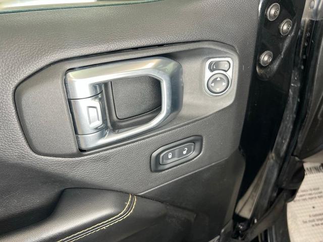 Photo of 2024 Black Clearcoat Jeep Wrangler