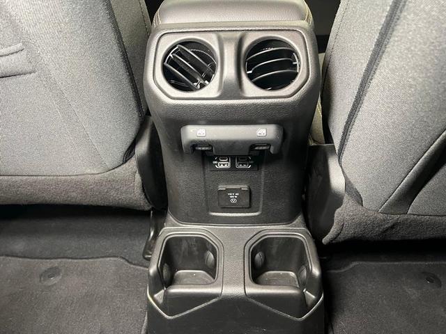 Photo of 2024 Black Clearcoat Jeep Wrangler