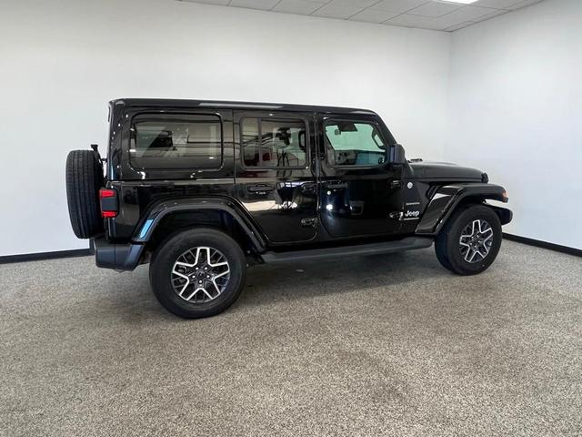 Photo of 2024 Black Clearcoat Jeep Wrangler