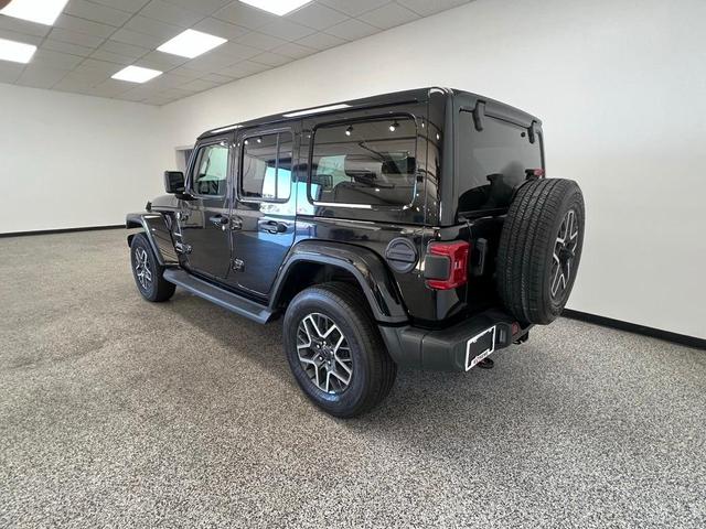 Photo of 2024 Black Clearcoat Jeep Wrangler