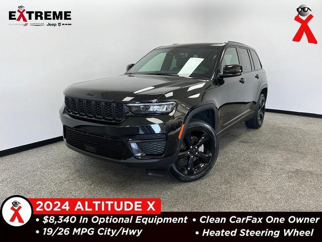 Photo of 2024 Diamond Black Jeep Grand Cherokee