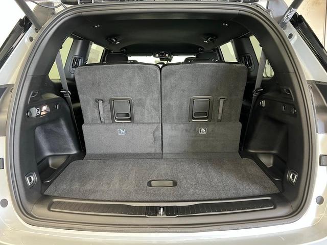 Photo of 2025 Silver Zynith Jeep Grand Cherokee L
