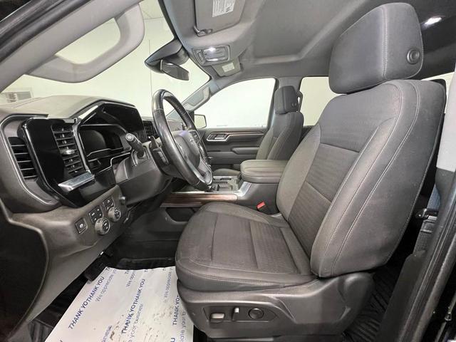 Photo of 2023 Black Chevrolet Silverado 1500