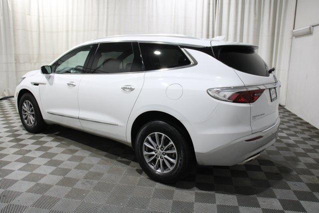 Photo of 2024 Summit White Buick Enclave