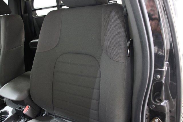 Photo of 2016 Magnetic Black Nissan Frontier