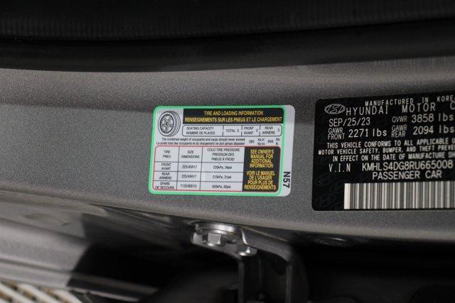 Photo of 2024 Fluid Metallic Hyundai ELANTRA