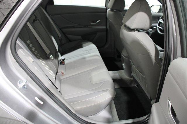 Photo of 2024 Fluid Metallic Hyundai ELANTRA