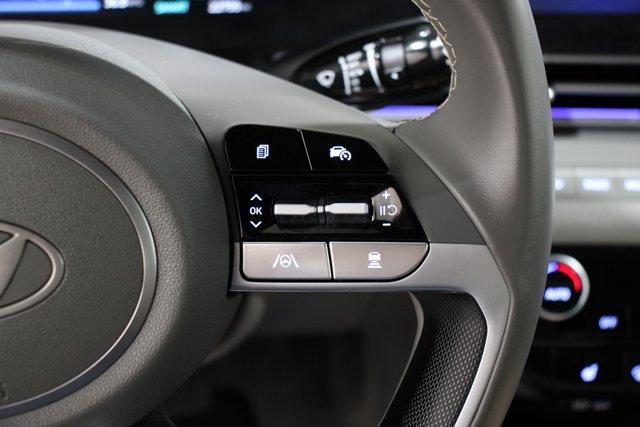 Photo of 2024 Fluid Metallic Hyundai ELANTRA