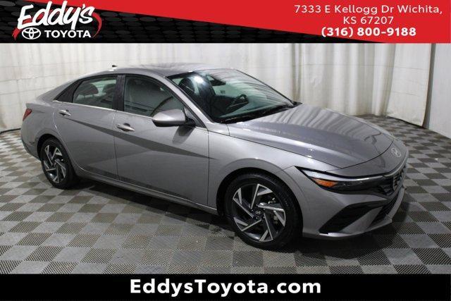 Photo of 2024 Fluid Metallic Hyundai ELANTRA