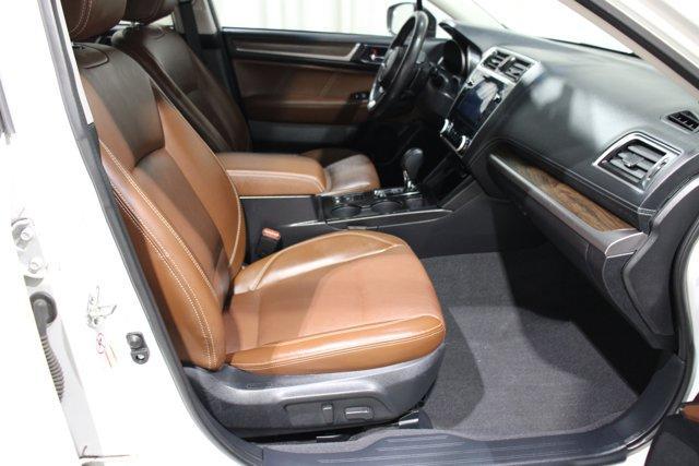 Photo of 2019 Crystal White Pearl Subaru Outback