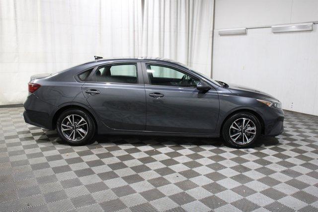 Photo of 2024 Gravity Gray Kia Forte