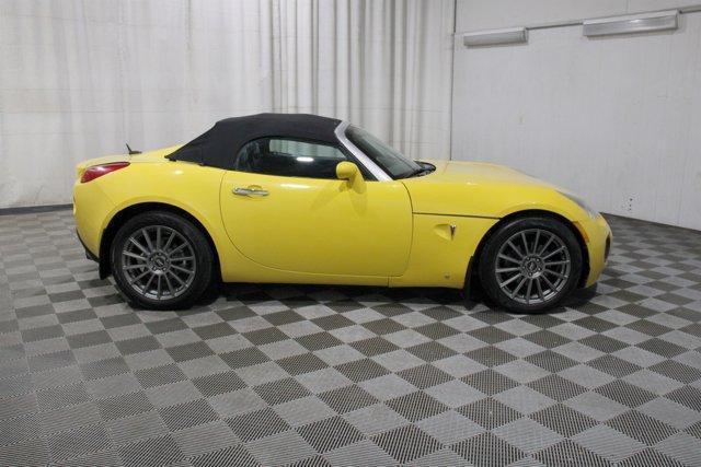 Photo of 2008 Mean Yellow Pontiac Solstice