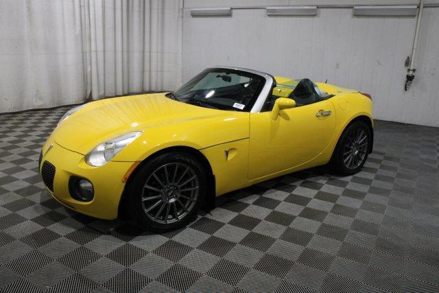 Photo of 2008 Mean Yellow Pontiac Solstice