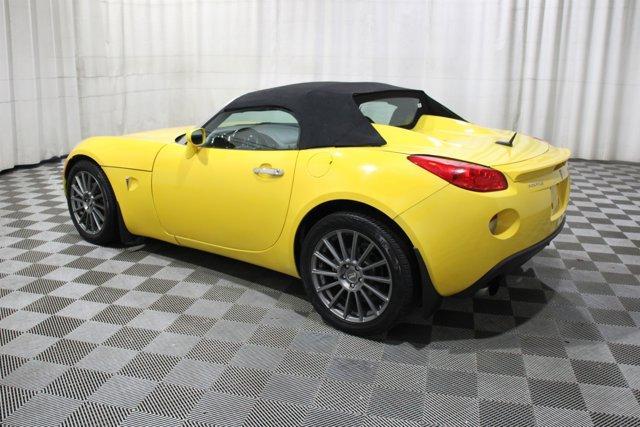 Photo of 2008 Mean Yellow Pontiac Solstice