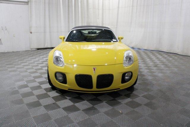 Photo of 2008 Mean Yellow Pontiac Solstice