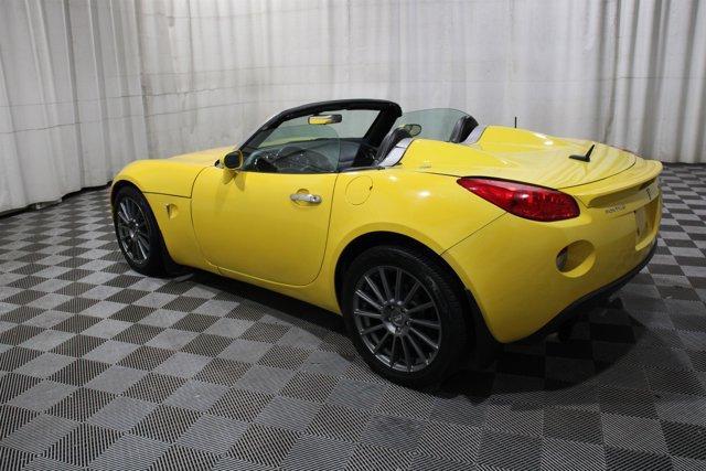 Photo of 2008 Mean Yellow Pontiac Solstice