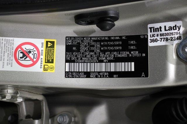 Photo of 2016 Blizzard Pearl Toyota Highlander