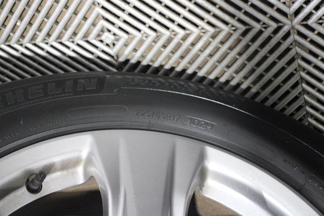 Photo of 2022 Ruby Flare Pearl Toyota RAV4