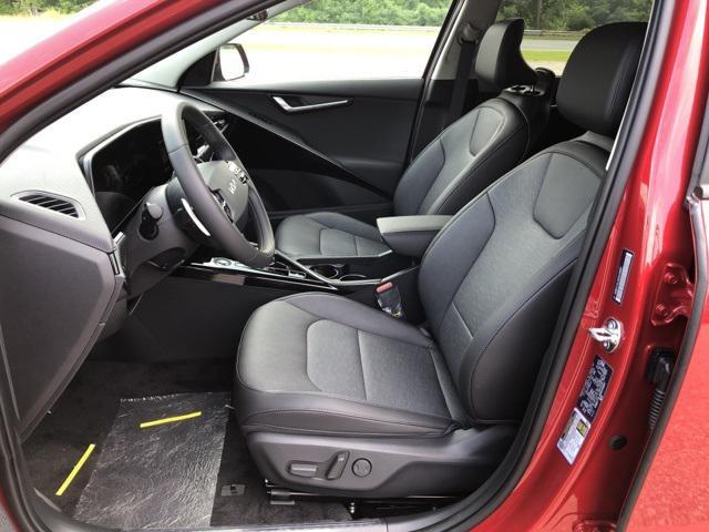 Photo of 2025 Runway Red Kia Niro EV