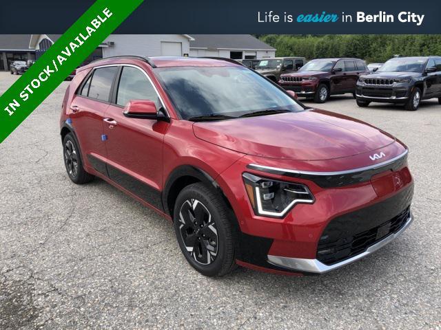 Photo of 2025 Runway Red Kia Niro EV