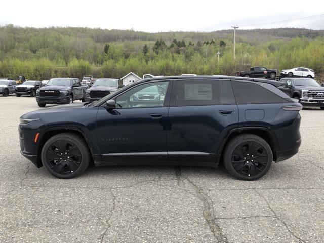 Photo of 2025 Fathom Blue Pearlcoat Jeep Wagoneer S
