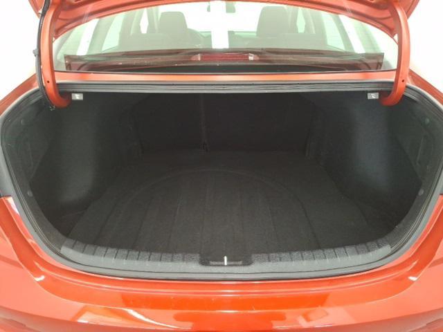 Photo of 2022 Fire Orange Kia Forte