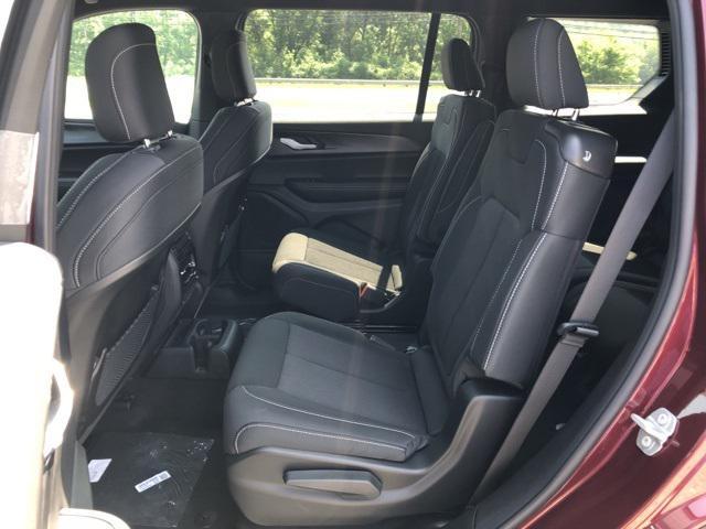 Photo of 2025 Velvet Red Pearlcoat Jeep Grand Cherokee L