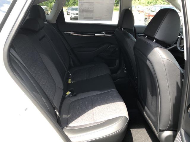 Photo of 2025 Snow White Pearl Kia Seltos