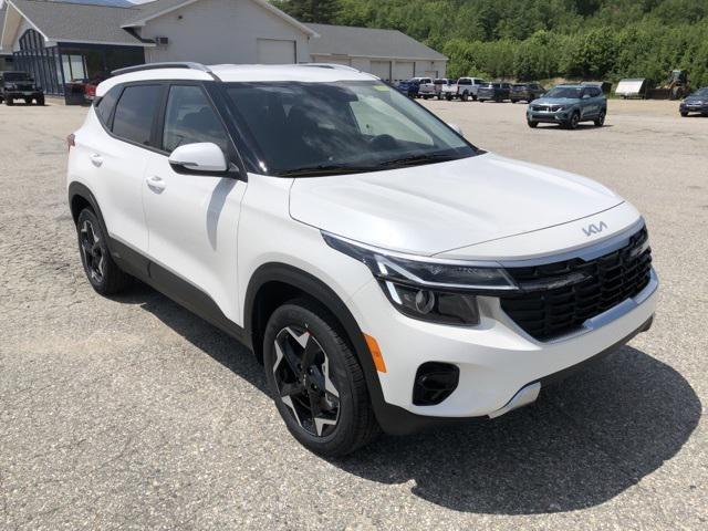 Photo of 2025 Snow White Pearl Kia Seltos
