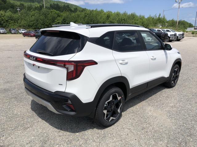 Photo of 2025 Snow White Pearl Kia Seltos