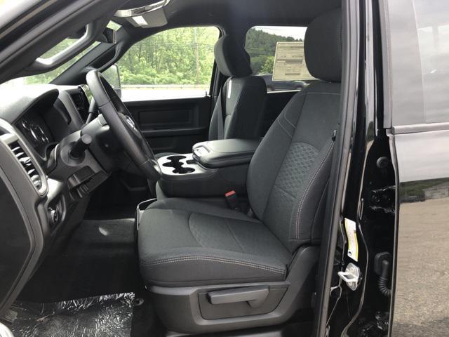 Photo of 2025 Diamond Black Crystal Pearlcoat RAM 2500