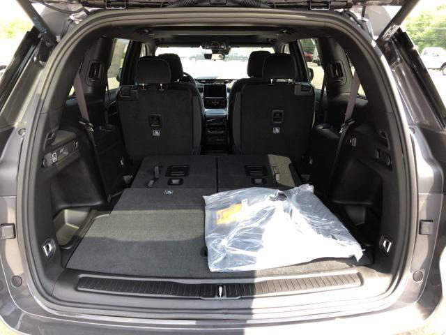 Photo of 2025 Baltic Gray Metallic Clearcoat Jeep Grand Cherokee L