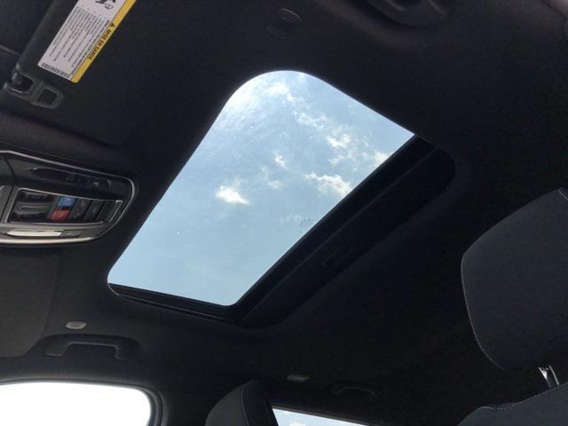 Photo of 2025 Baltic Gray Metallic Clearcoat Jeep Grand Cherokee L
