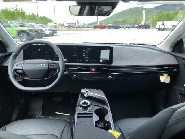 Photo of 2025 Midnight Lake Blue Kia EV6