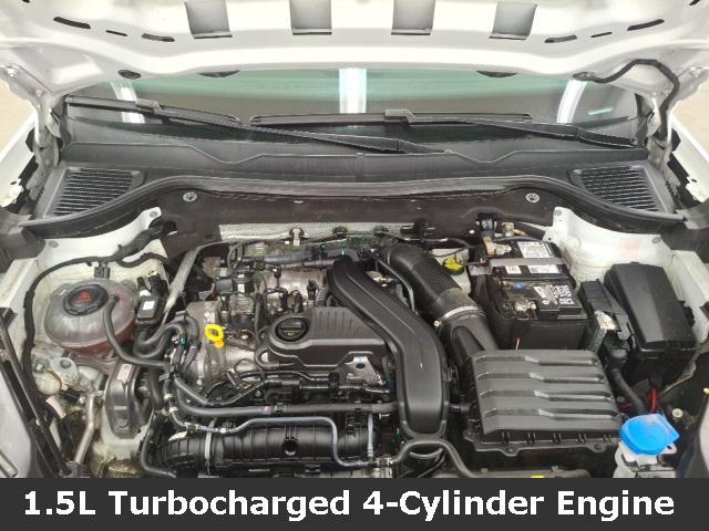 Photo of 2023 Pure White Volkswagen Taos