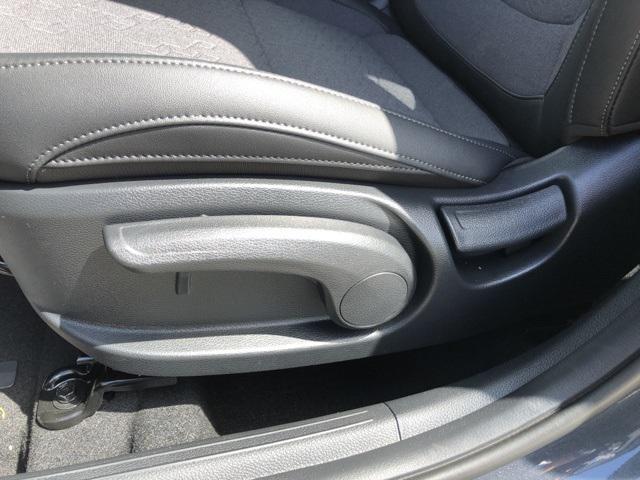 Photo of 2025 Gravity Gray Kia Seltos