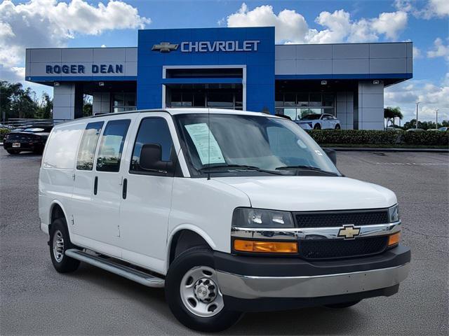 2022 Chevrolet Express 2500