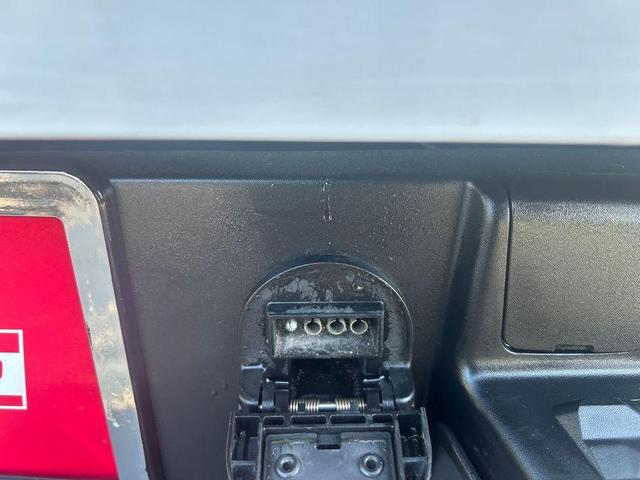 Photo of 2022 Bright White Clearcoat RAM 1500