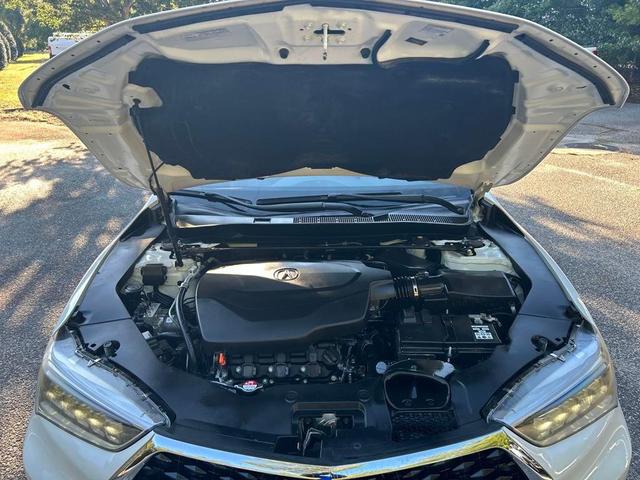 Photo of 2018 Bellanova White Pearl Acura TLX