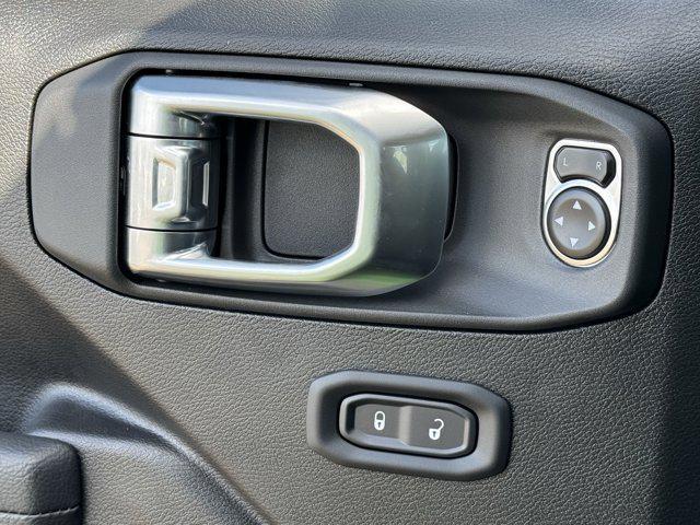 Photo of 2025 Mojito Clearcoat Jeep Wrangler