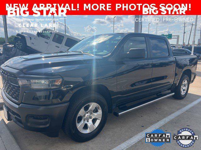 Photo of 2025 Diamond Black Crystal Pearlcoat RAM 1500
