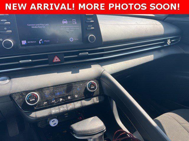 Photo of 2022 Electric Shadow Hyundai ELANTRA