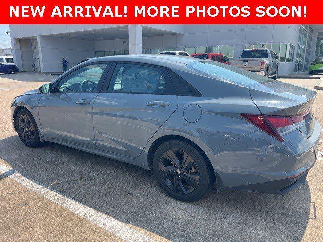 Photo of 2022 Electric Shadow Hyundai ELANTRA