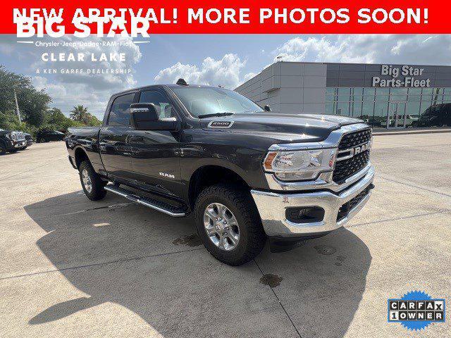Photo of 2024 Granite Crystal Metallic Clearcoat RAM 2500