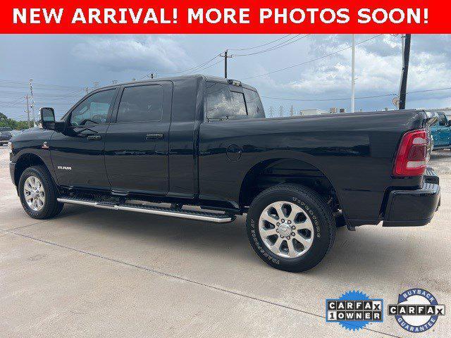 Photo of 2023 Diamond Black Crystal Pearlcoat RAM 2500
