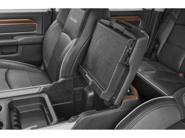 Photo of 2023 Diamond Black Crystal Pearlcoat RAM 2500