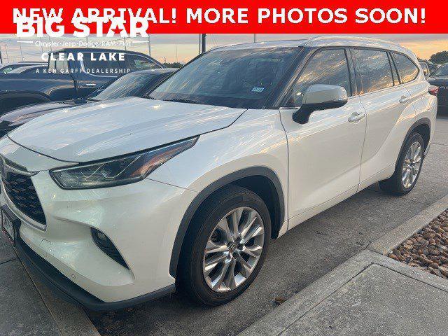 Photo of 2020 Blizzard Pearl Toyota Highlander