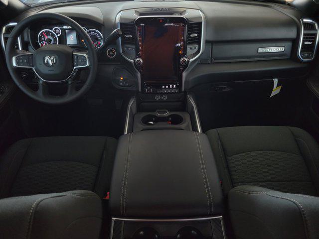 Photo of 2025 Granite Crystal Metallic Clearcoat RAM 2500